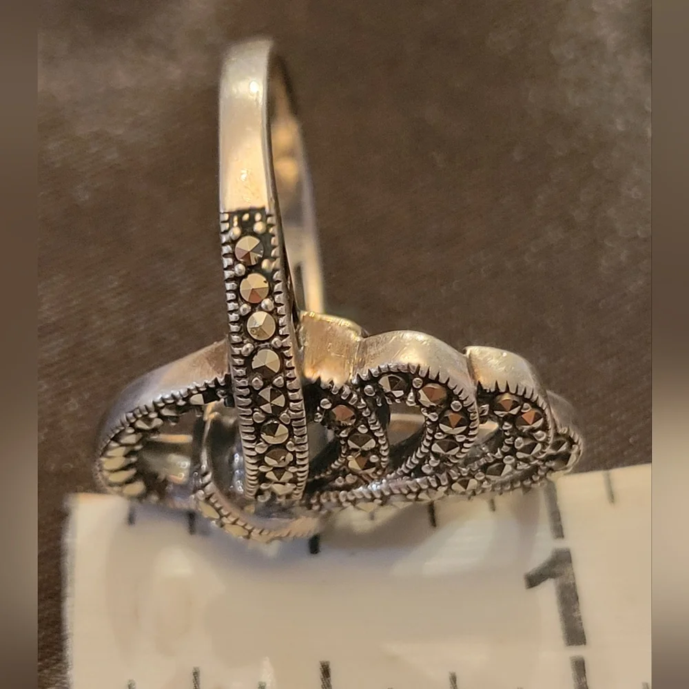 926 Silver Marcasite Ring Thialand Sz 7 - Picture 2 of 5
